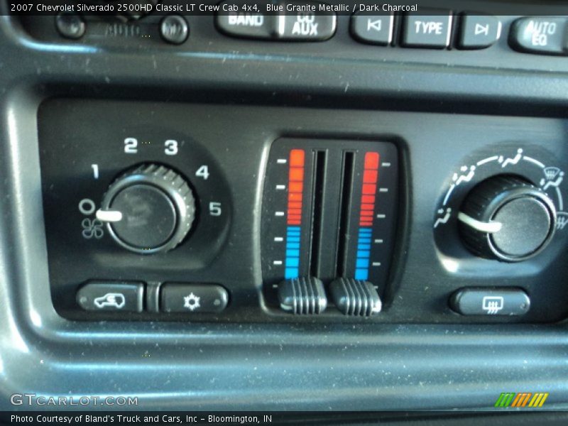 Blue Granite Metallic / Dark Charcoal 2007 Chevrolet Silverado 2500HD Classic LT Crew Cab 4x4