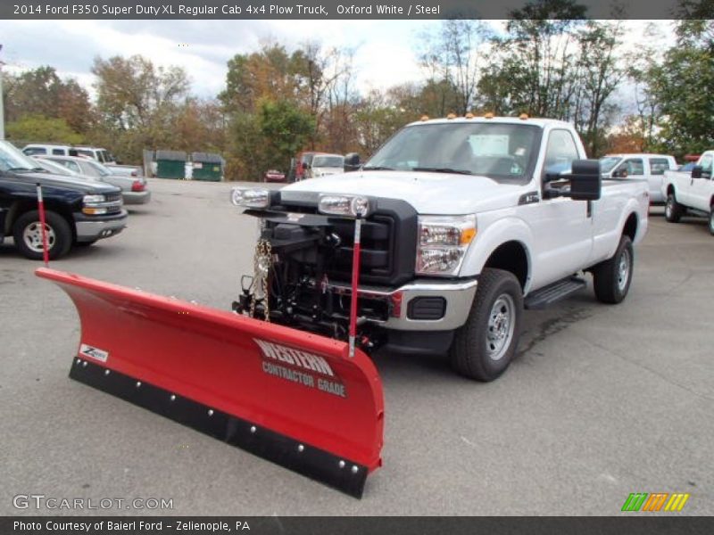 Front 3/4 View of 2014 F350 Super Duty XL Regular Cab 4x4 Plow Truck