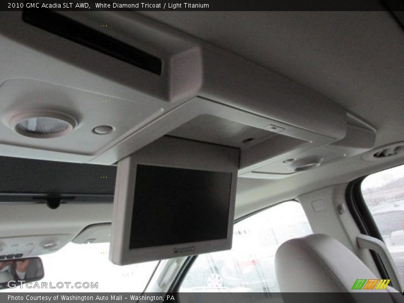 White Diamond Tricoat / Light Titanium 2010 GMC Acadia SLT AWD