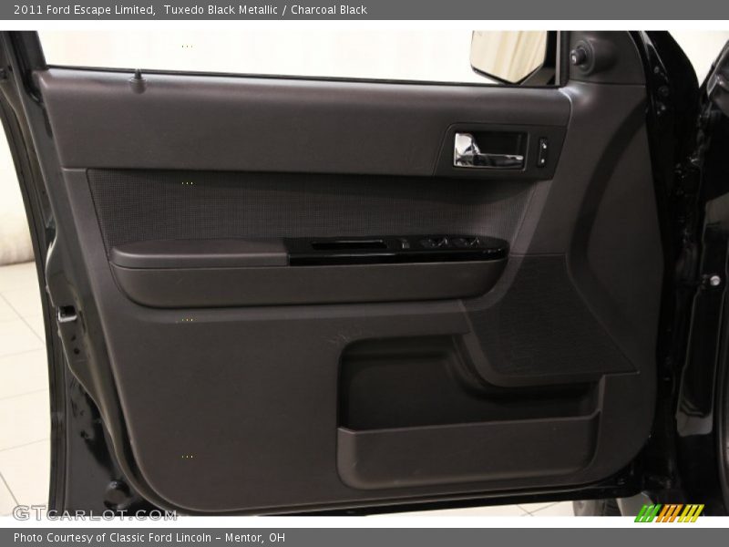 Tuxedo Black Metallic / Charcoal Black 2011 Ford Escape Limited