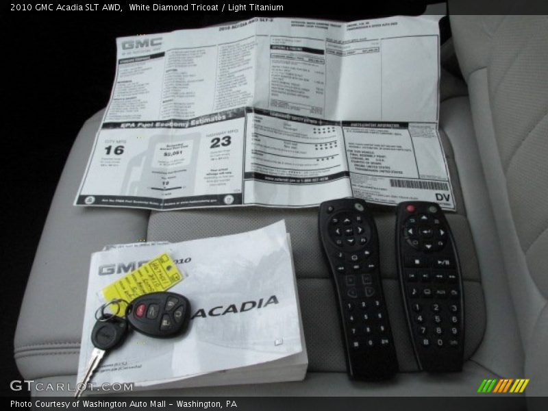 White Diamond Tricoat / Light Titanium 2010 GMC Acadia SLT AWD