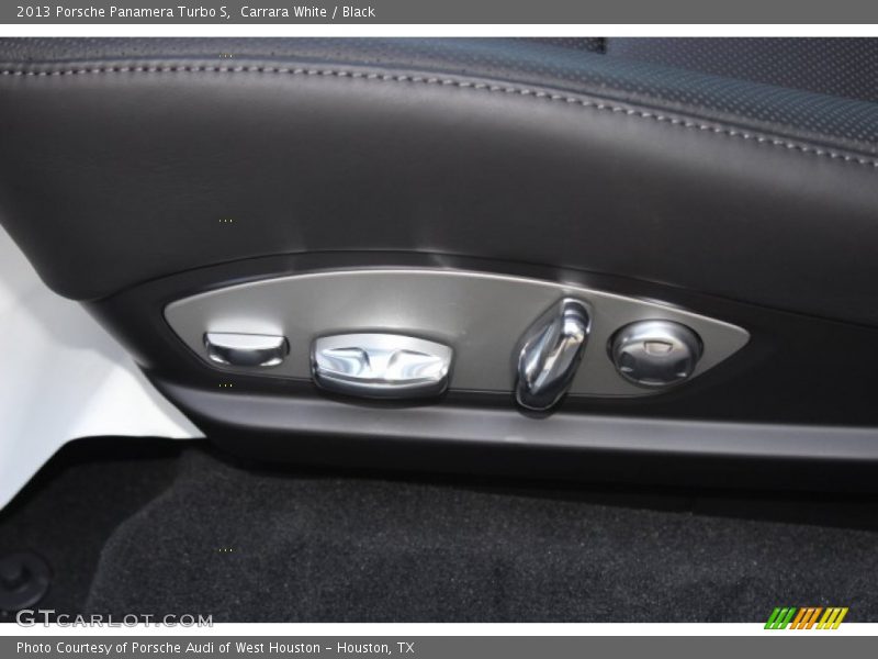 Controls of 2013 Panamera Turbo S