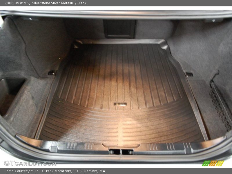  2006 M5  Trunk