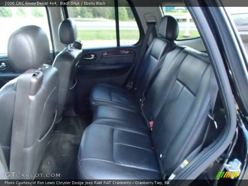 Black Onyx / Ebony Black 2006 GMC Envoy Denali 4x4