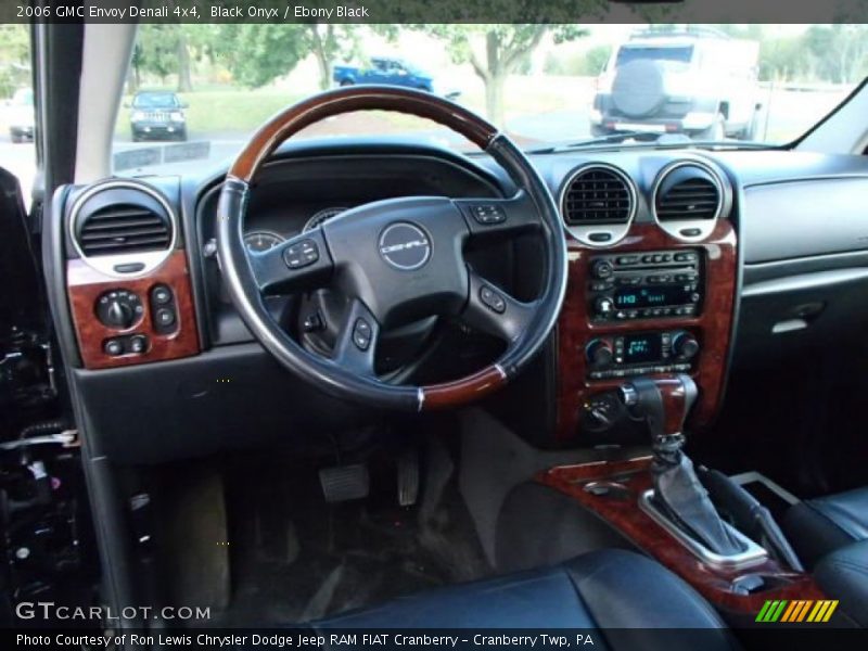 Black Onyx / Ebony Black 2006 GMC Envoy Denali 4x4