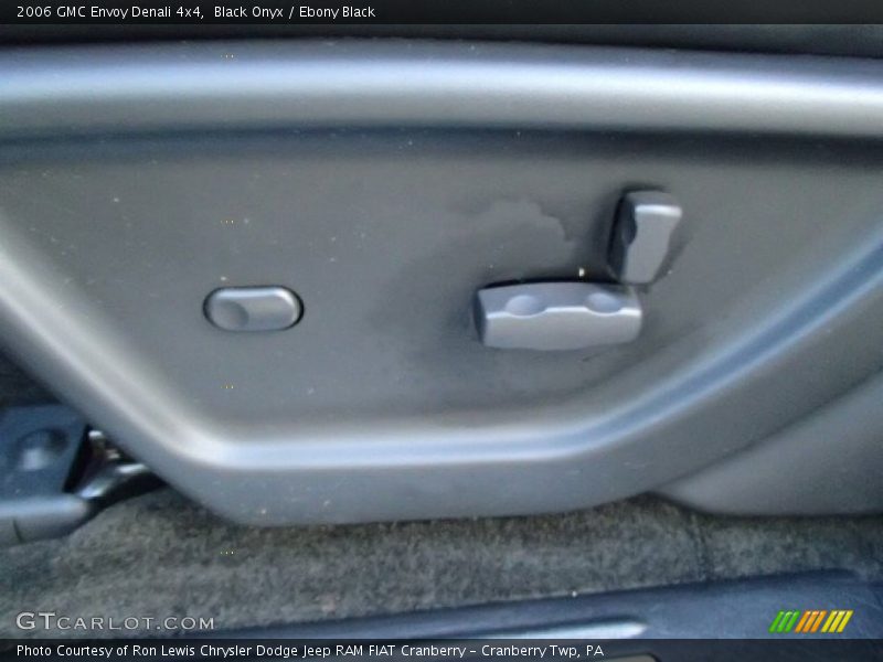 Black Onyx / Ebony Black 2006 GMC Envoy Denali 4x4