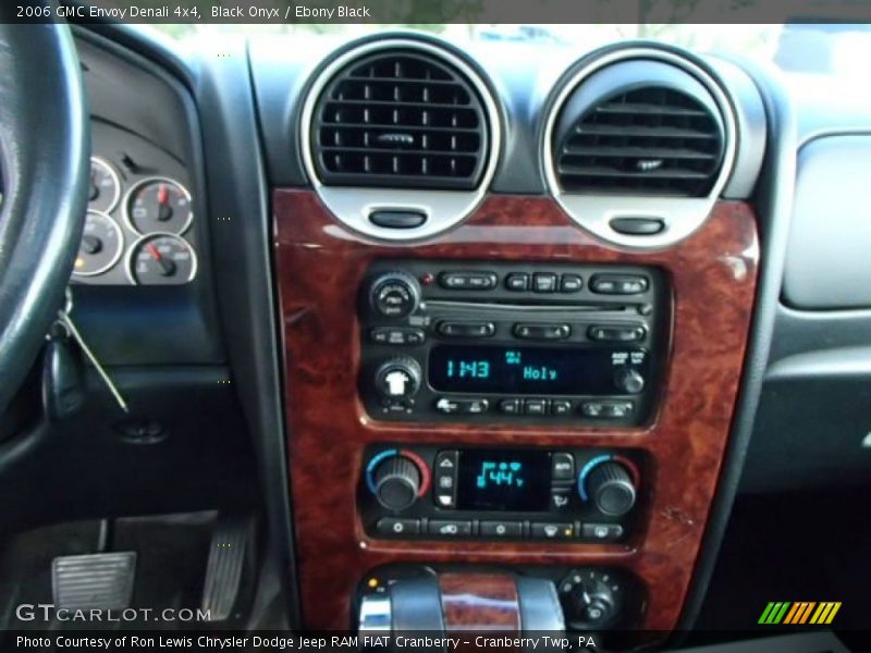 Black Onyx / Ebony Black 2006 GMC Envoy Denali 4x4