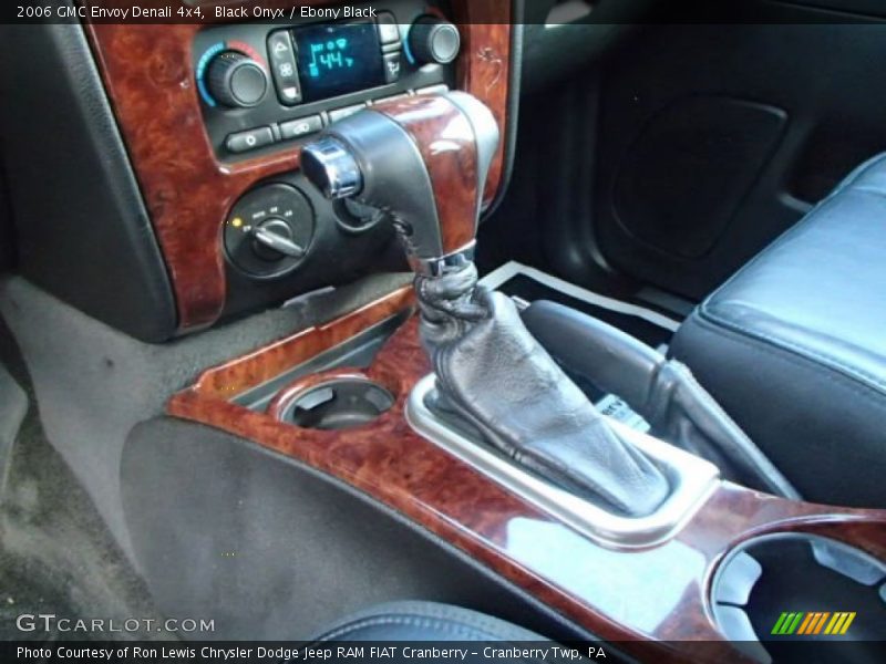 Black Onyx / Ebony Black 2006 GMC Envoy Denali 4x4