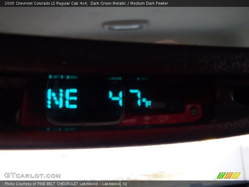 Dark Green Metallic / Medium Dark Pewter 2005 Chevrolet Colorado LS Regular Cab 4x4