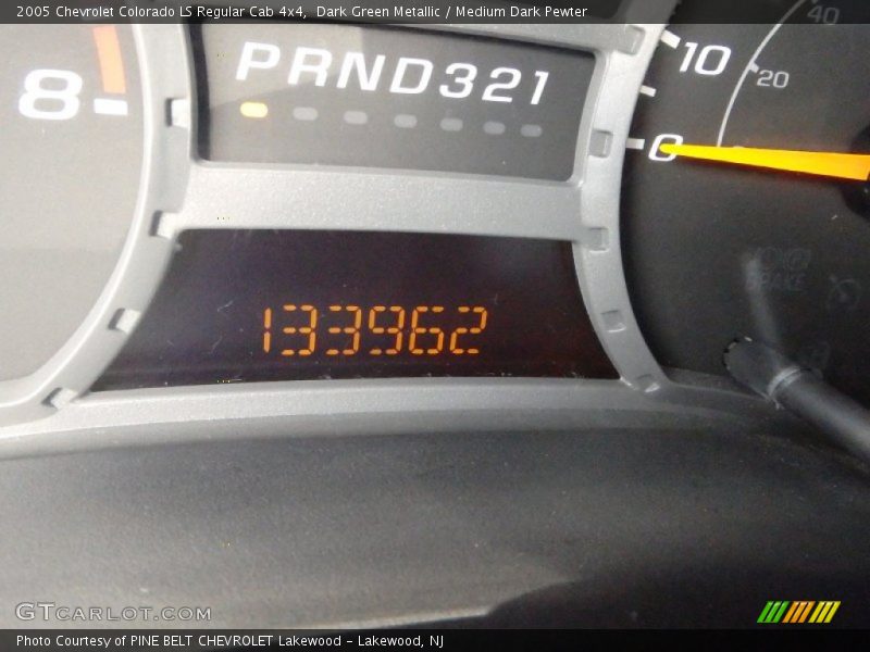 Dark Green Metallic / Medium Dark Pewter 2005 Chevrolet Colorado LS Regular Cab 4x4