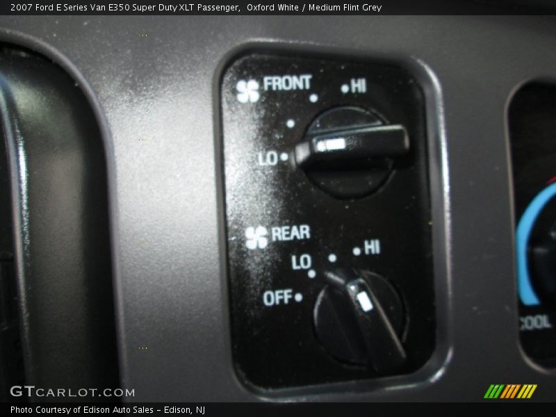 Oxford White / Medium Flint Grey 2007 Ford E Series Van E350 Super Duty XLT Passenger