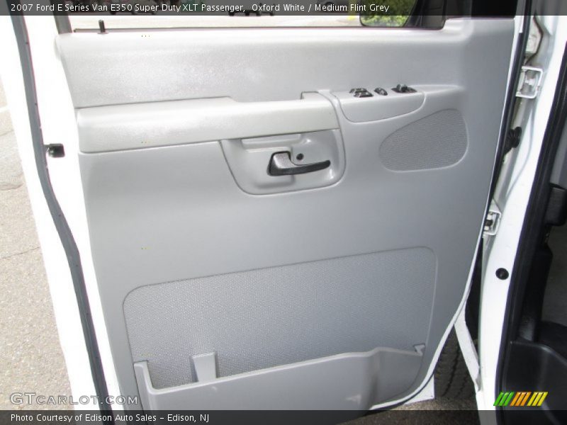 Oxford White / Medium Flint Grey 2007 Ford E Series Van E350 Super Duty XLT Passenger