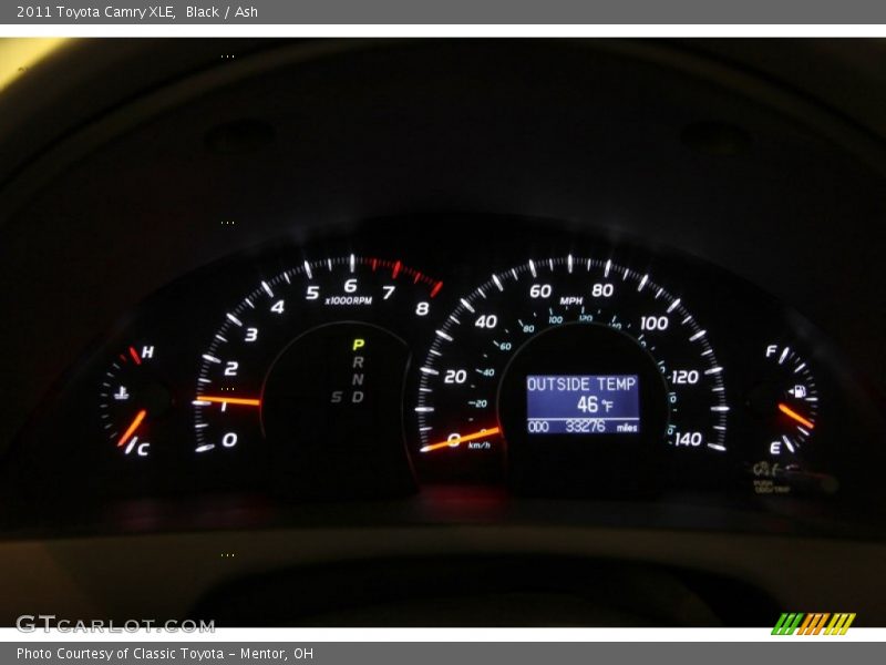 Black / Ash 2011 Toyota Camry XLE
