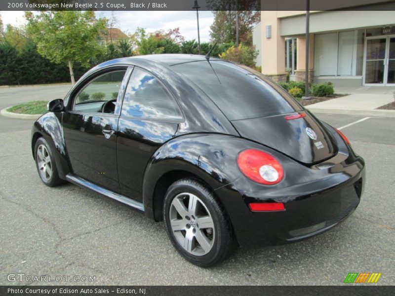 Black / Black 2006 Volkswagen New Beetle 2.5 Coupe
