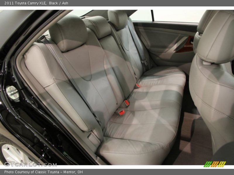 Black / Ash 2011 Toyota Camry XLE