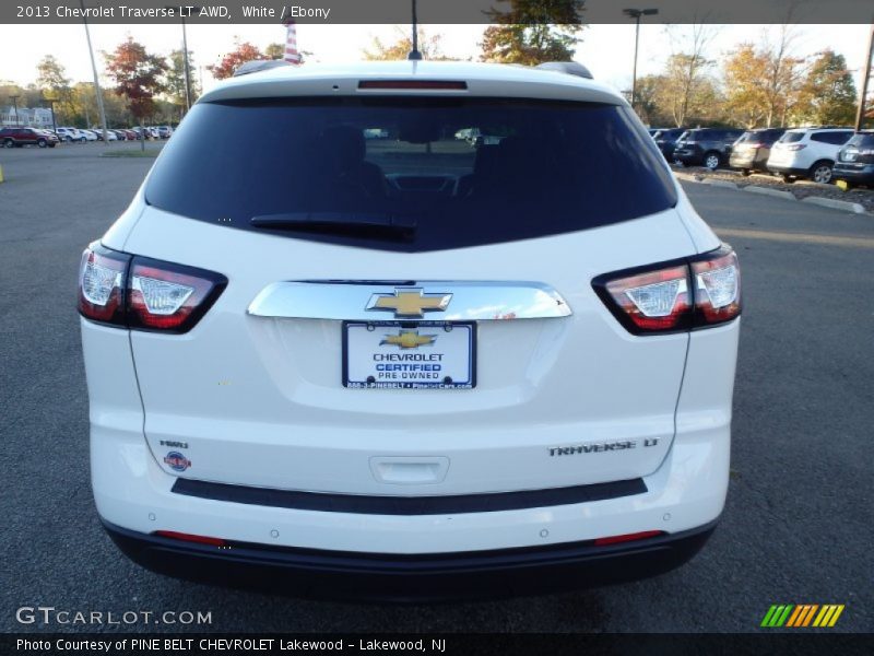 White / Ebony 2013 Chevrolet Traverse LT AWD