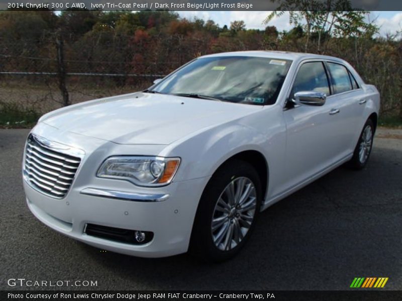 Front 3/4 View of 2014 300 C AWD