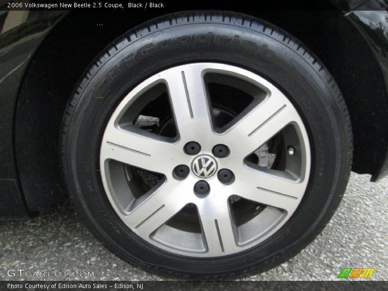 Black / Black 2006 Volkswagen New Beetle 2.5 Coupe