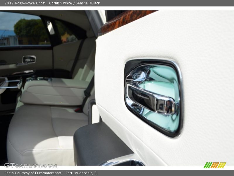 Cornish White / Seashell/Black 2012 Rolls-Royce Ghost