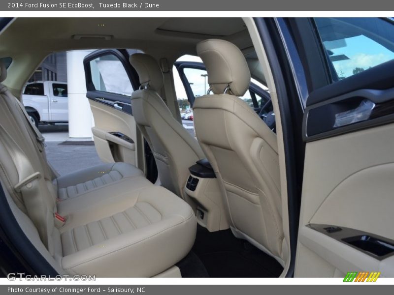 Tuxedo Black / Dune 2014 Ford Fusion SE EcoBoost