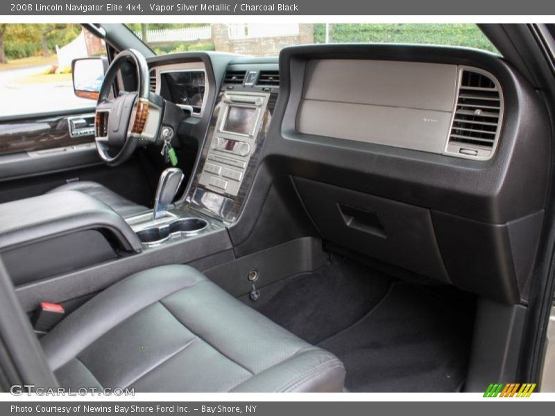 Vapor Silver Metallic / Charcoal Black 2008 Lincoln Navigator Elite 4x4