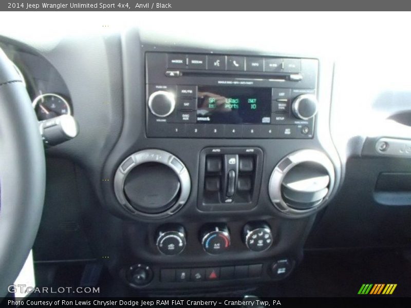 Anvil / Black 2014 Jeep Wrangler Unlimited Sport 4x4