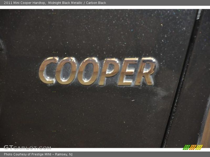 Midnight Black Metallic / Carbon Black 2011 Mini Cooper Hardtop