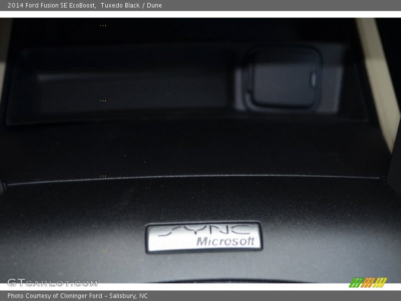 Tuxedo Black / Dune 2014 Ford Fusion SE EcoBoost