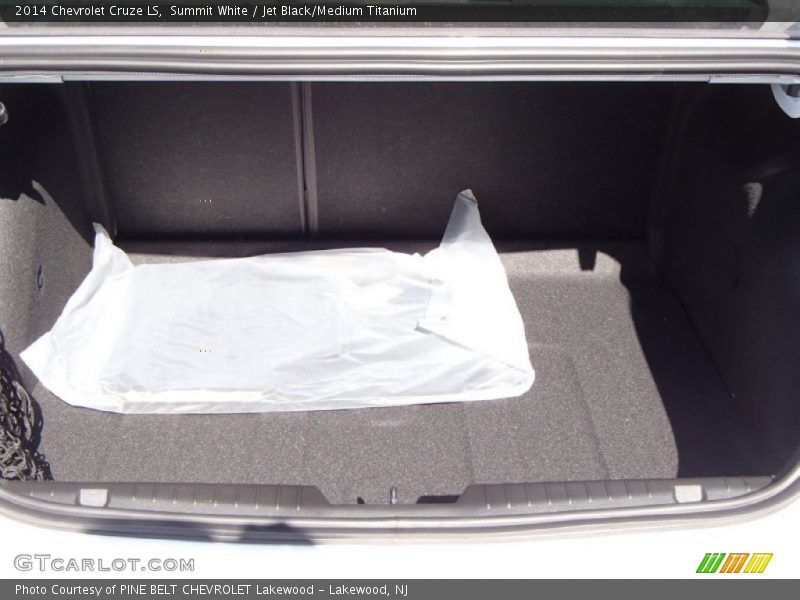 Summit White / Jet Black/Medium Titanium 2014 Chevrolet Cruze LS