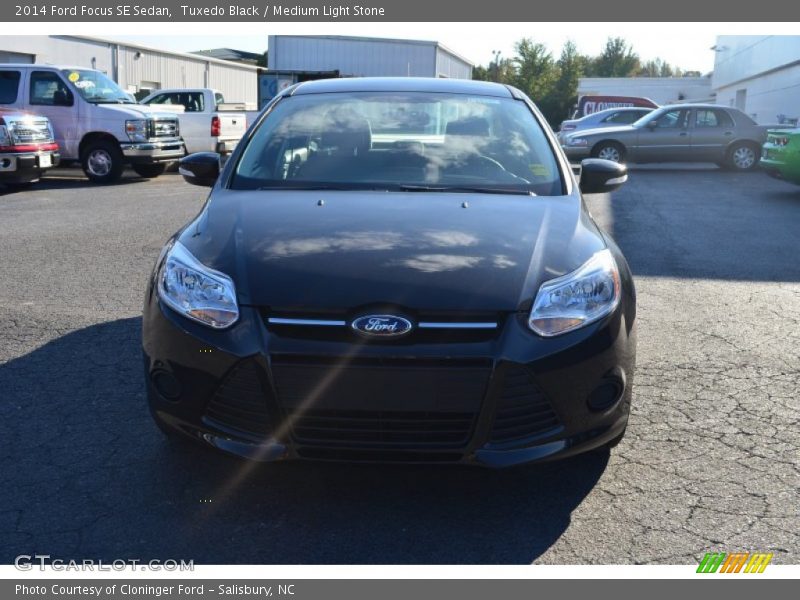 Tuxedo Black / Medium Light Stone 2014 Ford Focus SE Sedan