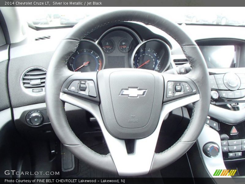 Silver Ice Metallic / Jet Black 2014 Chevrolet Cruze LT