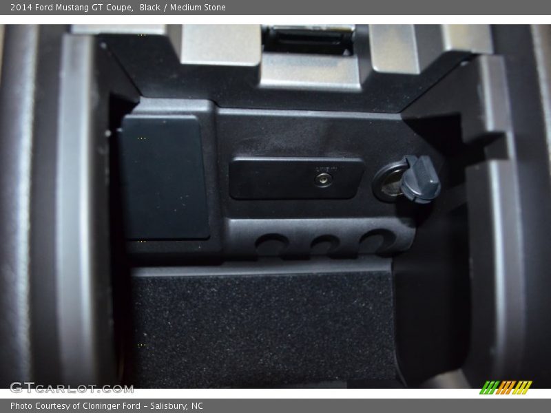 Black / Medium Stone 2014 Ford Mustang GT Coupe