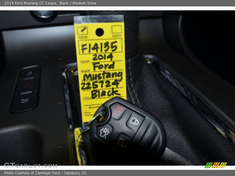 Black / Medium Stone 2014 Ford Mustang GT Coupe