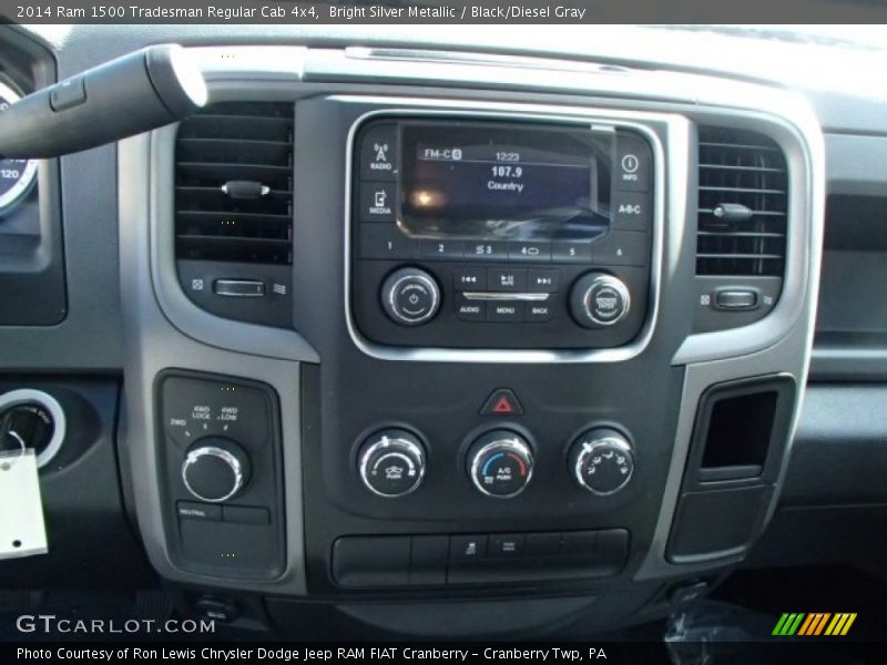 Bright Silver Metallic / Black/Diesel Gray 2014 Ram 1500 Tradesman Regular Cab 4x4