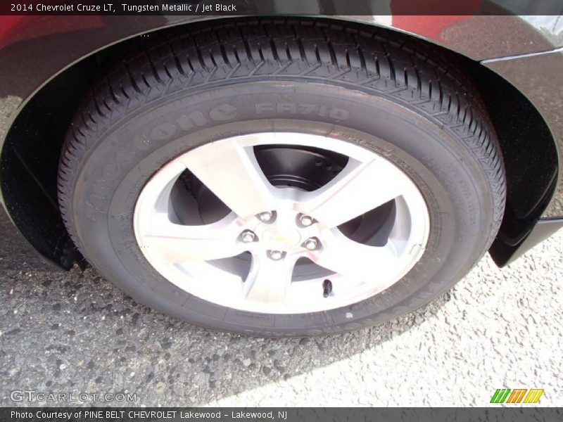 Tungsten Metallic / Jet Black 2014 Chevrolet Cruze LT