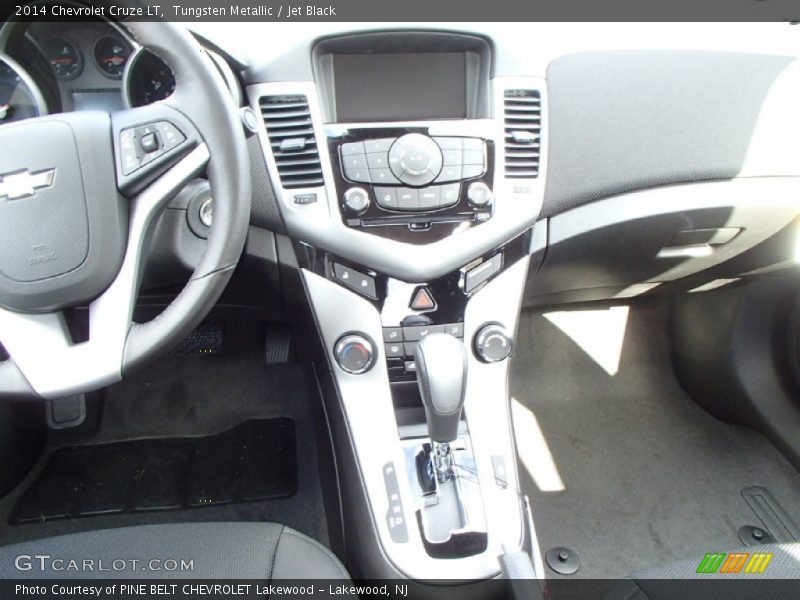 Tungsten Metallic / Jet Black 2014 Chevrolet Cruze LT