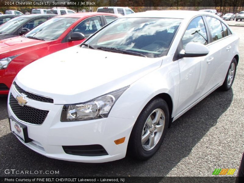 Summit White / Jet Black 2014 Chevrolet Cruze LT