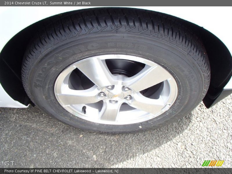 Summit White / Jet Black 2014 Chevrolet Cruze LT