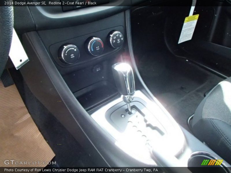 Redline 2-Coat Pearl / Black 2014 Dodge Avenger SE