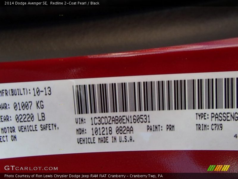 Redline 2-Coat Pearl / Black 2014 Dodge Avenger SE