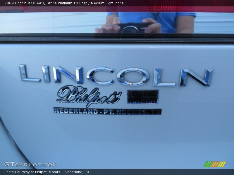 White Platinum Tri Coat / Medium Light Stone 2009 Lincoln MKX AWD