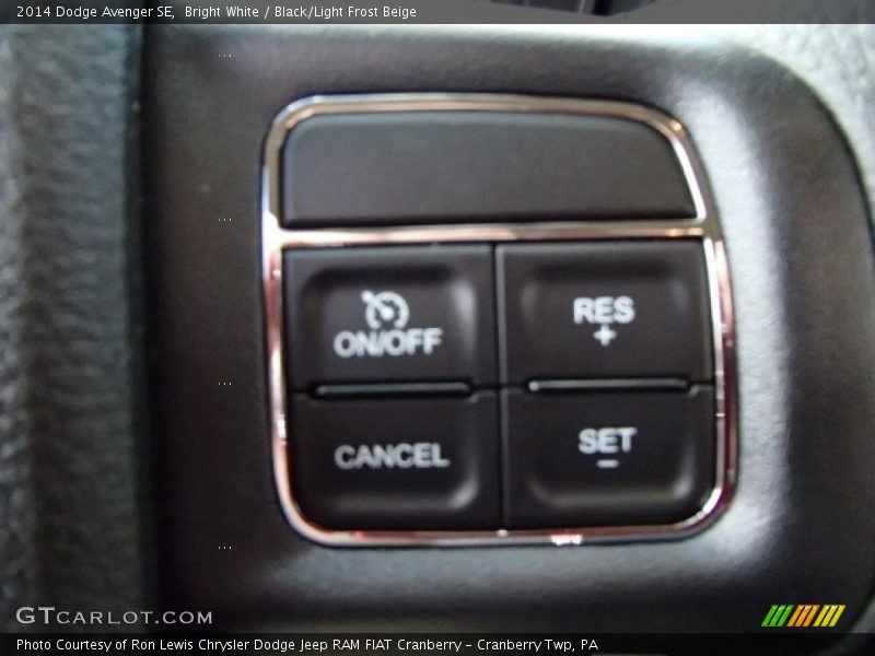 Bright White / Black/Light Frost Beige 2014 Dodge Avenger SE