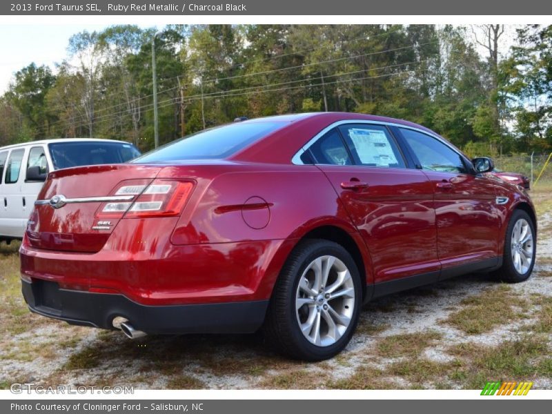 Ruby Red Metallic / Charcoal Black 2013 Ford Taurus SEL