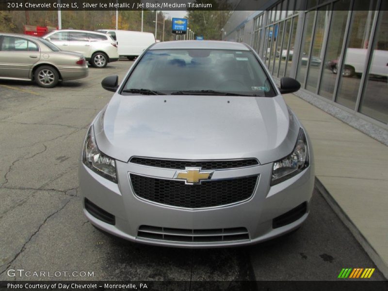 Silver Ice Metallic / Jet Black/Medium Titanium 2014 Chevrolet Cruze LS