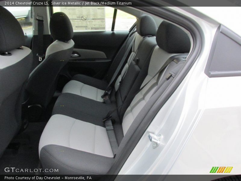 Silver Ice Metallic / Jet Black/Medium Titanium 2014 Chevrolet Cruze LS