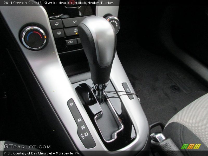 Silver Ice Metallic / Jet Black/Medium Titanium 2014 Chevrolet Cruze LS