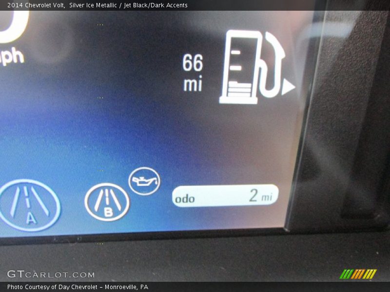 Silver Ice Metallic / Jet Black/Dark Accents 2014 Chevrolet Volt