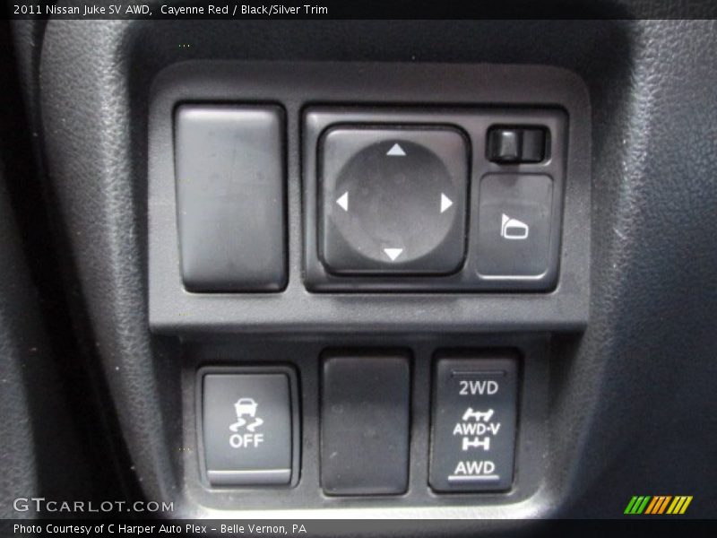 Cayenne Red / Black/Silver Trim 2011 Nissan Juke SV AWD