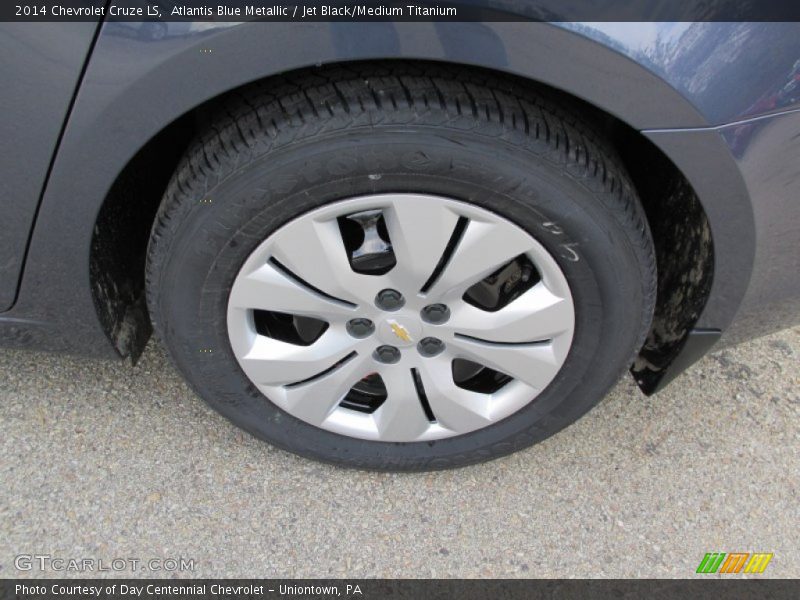 Atlantis Blue Metallic / Jet Black/Medium Titanium 2014 Chevrolet Cruze LS