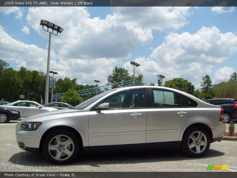 Silver Metallic / Off Black 2005 Volvo S40 T5 AWD